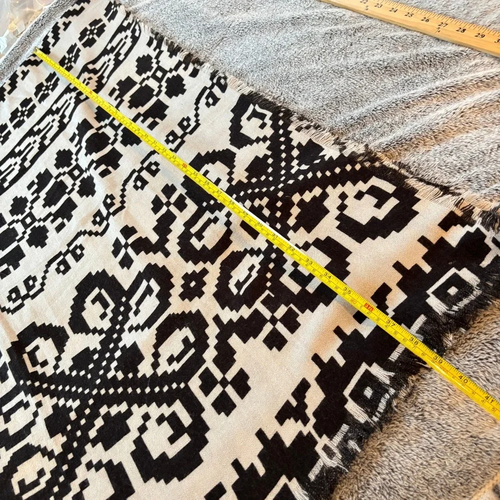 Michael Stars Geometric Tribal‎ Fringe Oversized Scarf Wrap Festival Boho 20077